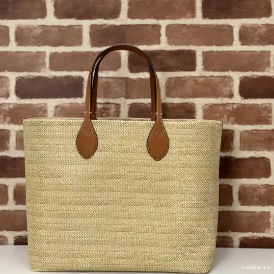 First bag ru MEDIUM GUCCI STRAW-EFFECT TOTE 0511